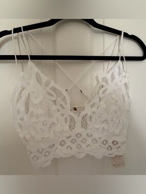 Free People White Lace Cropped Cami Top